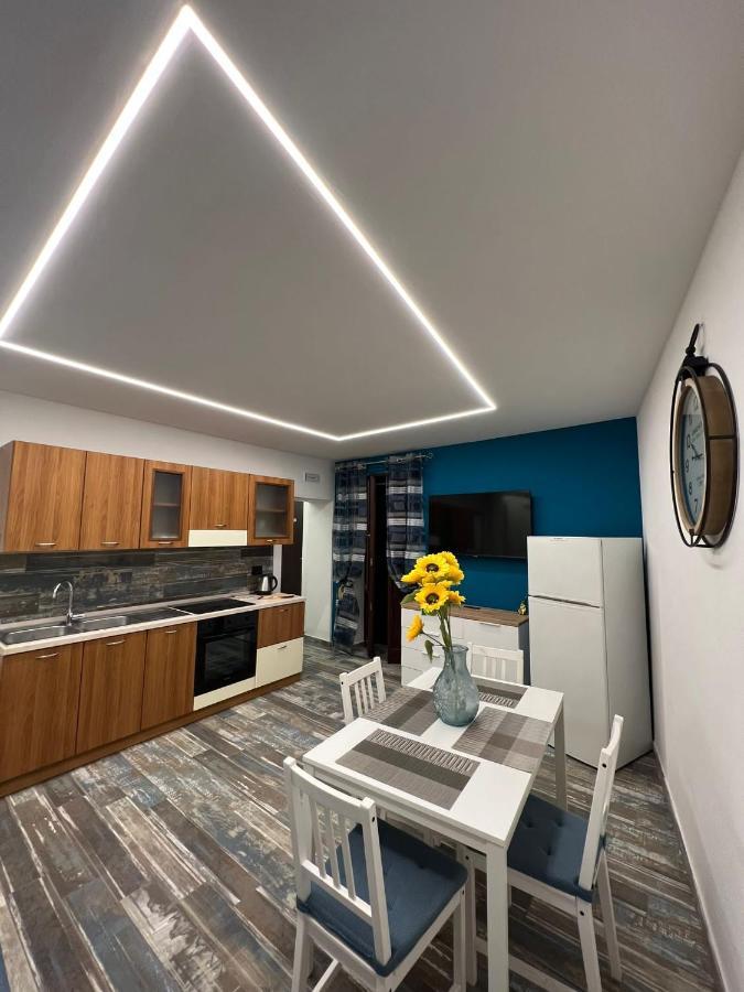 Castel Di Sangro Suite Apartment Екстериор снимка