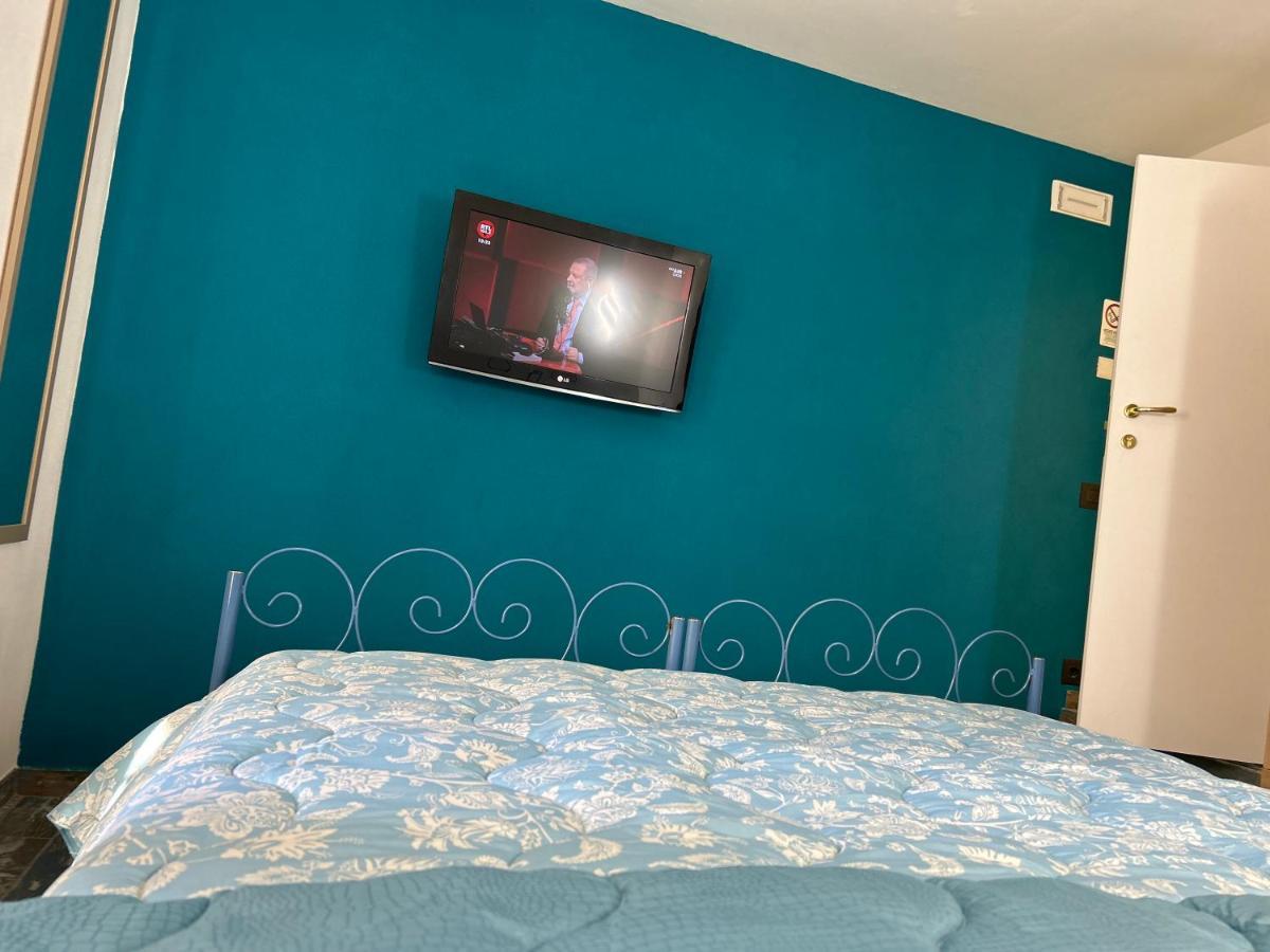 Castel Di Sangro Suite Apartment Екстериор снимка